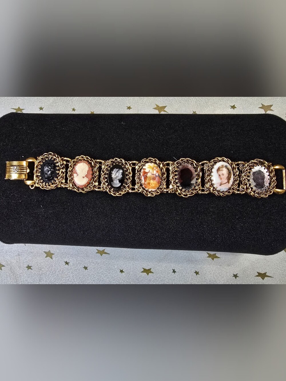 Vintage Gold Tone Portrait Cameo Intaglio Courting Couple Panel Bracelet